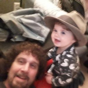 Meet your Posher, Stuart